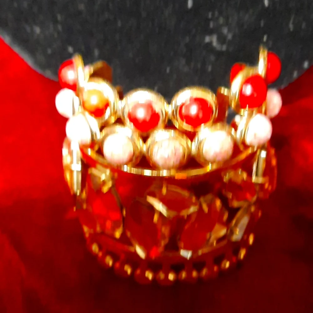 Beatiful cuff. - Picture 1 of 2
